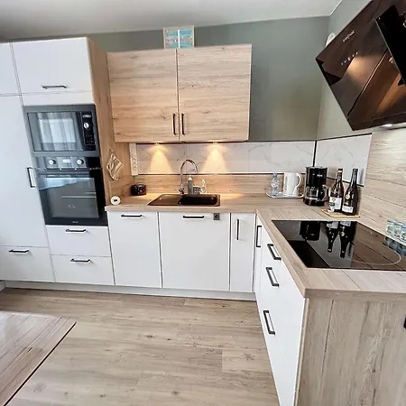 Bel Rénové Au Cœur De Jullouville, 100m De La Plage, 1 Chambre, 4 Couchages, Parking Privé - Fr-1-361-72 Apartamento *