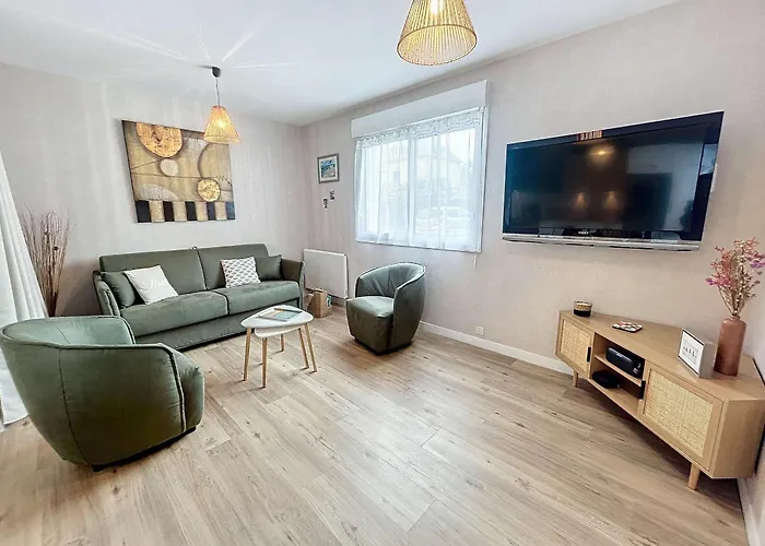 Bel Renove Au Coeur De Jullouville, 100m De La Plage, 1 Chambre, 4 Couchages, Parking Prive - Fr-1-361-72 דירה ז'ולוביל-לה-פאן