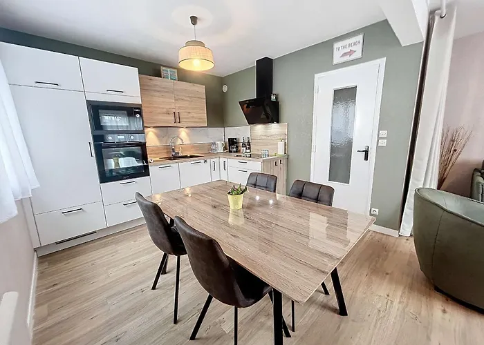 דירה Bel Renove Au Coeur De Jullouville, 100m De La Plage, 1 Chambre, 4 Couchages, Parking Prive - Fr-1-361-72 ז'ולוביל-לה-פאן