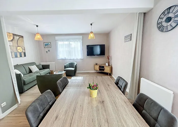 Bel Renove Au Coeur De Jullouville, 100m De La Plage, 1 Chambre, 4 Couchages, Parking Prive - Fr-1-361-72