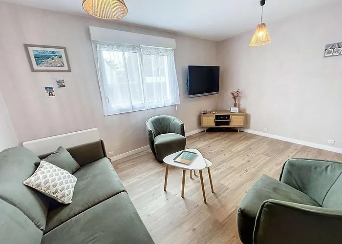 Bel Renove Au Coeur De Jullouville, 100m De La Plage, 1 Chambre, 4 Couchages, Parking Prive - Fr-1-361-72 ז'ולוביל-לה-פאן